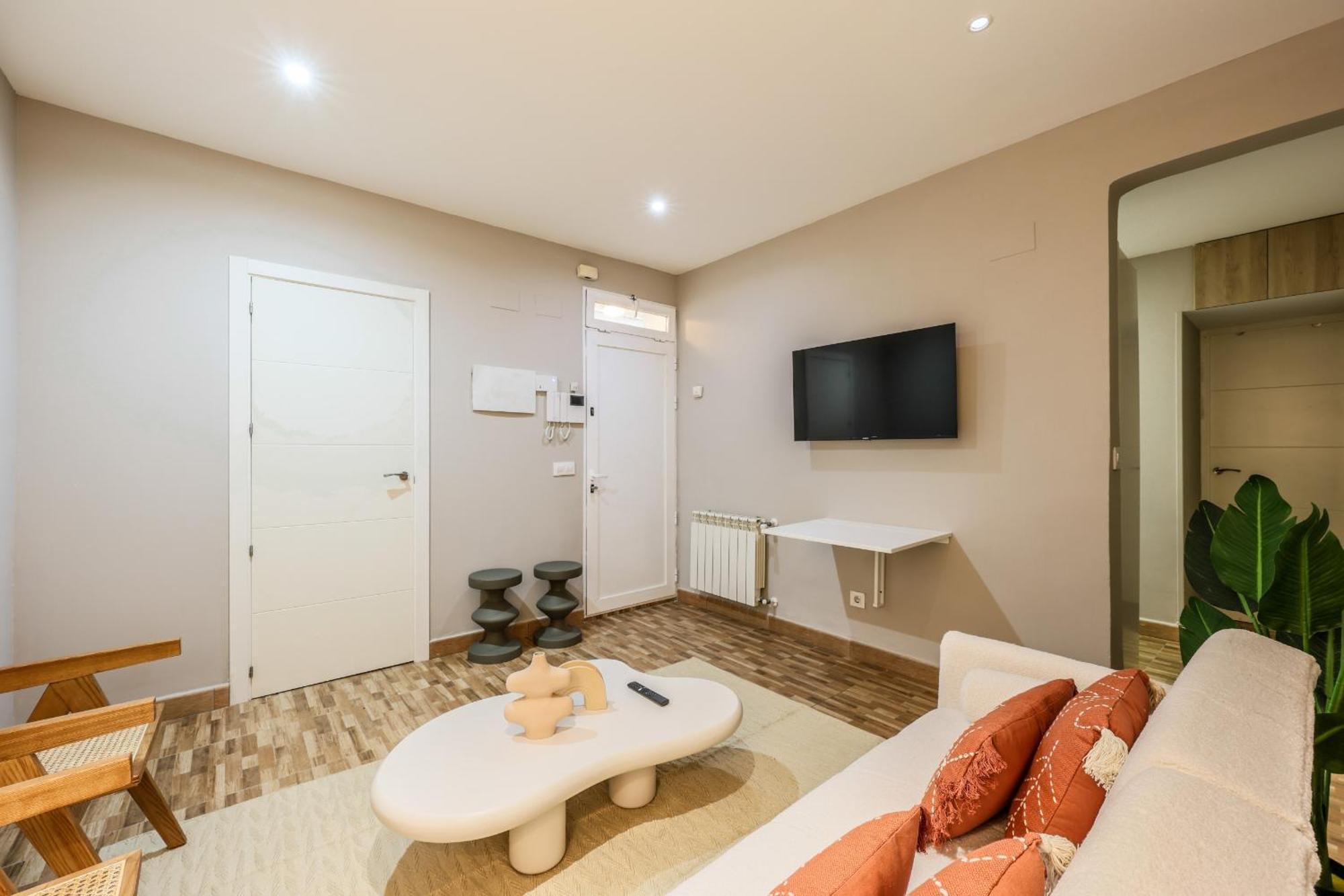 Apartamento Nuevo Funcional En Chamberi Madri